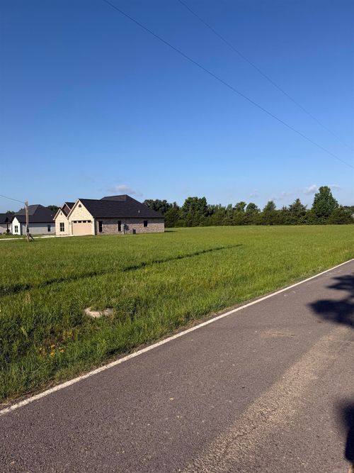 4 Taylor Place Lane, Conway, AR, 72032 | Card Image