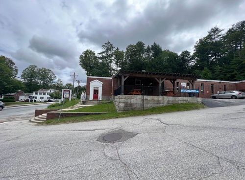 43 Grove St, Peterborough, NH, 03458-1481 | Card Image