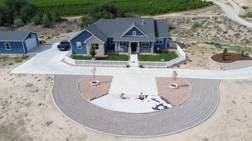 421 35 Rd, Palisade, CO, 81526-9582 | Card Image