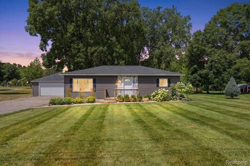 1475 N Irish Rd, Davison, MI, 48423-2398 | Card Image