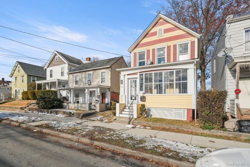 314 South St, Newburgh, NY, 12550-4314 | Card Image