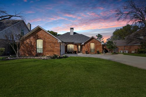 3304 Lauren Way, Flower Mound, TX, 75028-2936 | Card Image