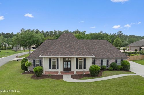 750 Doral Ct, Diamondhead, MS, 39525-3693 | Card Image