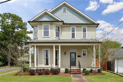 453 Soniat Ave, Harahan, LA, 70123-3935 | Card Image