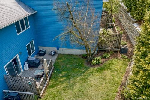 25-25 Village Gate Way, Nyack, NY, 10960-1439 | Card Image