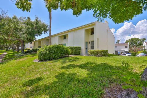 4513 W La Villa Ln, TAMPA, FL, 33611-2339 | Card Image