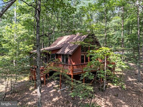3 Ruffed Grouse Ln, HEDGESVILLE, WV, 25427-6903 | Card Image