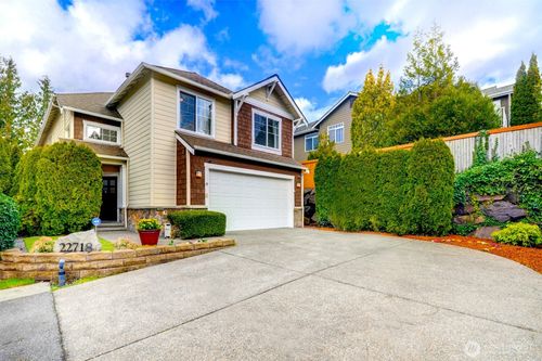 22718 Se 12th Place, Sammamish, WA, 98075 | Card Image
