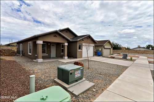 872 Colbert Shapleigh Pl, Socorro, TX, 79927-6501 | Card Image
