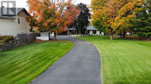 1060 River Road, Ottawa, ON, K4M1B4 | Card Image