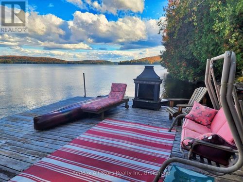 14 60 Highway E, South Algonquin, ON, P0A1H0 | Card Image