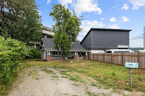 13315 Valley Ave E, Sumner, WA, 98390-1505 | Card Image