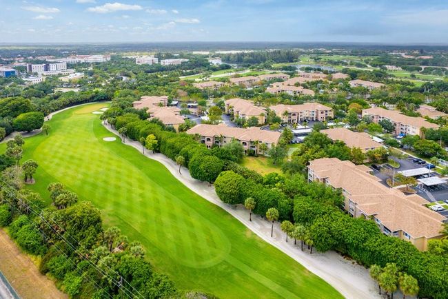 APT-208 - 6492 Emerald Dunes Dr, Condo with 3 bedrooms, 2 bathrooms and null parking in West Palm Beach FL | Image 33