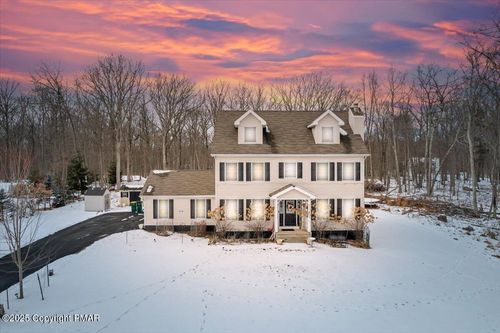 13 Eastridge Ln, East Stroudsburg, PA, 18302-7102 | Card Image