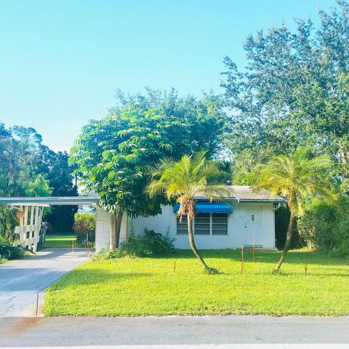 1273 Ne 37th St, Oakland Park, FL, 33334-4551 | Card Image