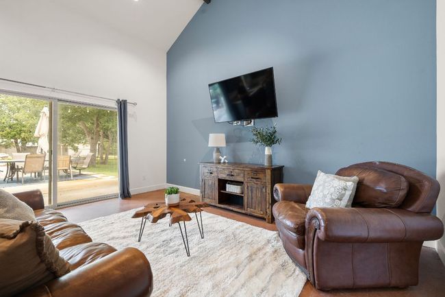 Casita is ready to go for guests or maybe a Man Cave?! | Image 29