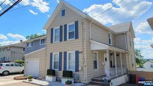 609 Chase Ave, Lyndhurst, NJ, 07071-3101 | Card Image