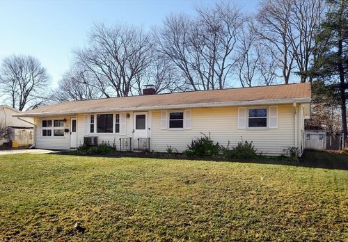 35 Marion St, Holbrook, MA, 02343-1811 | Card Image