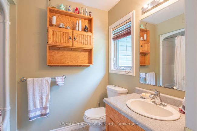 1075 Comak Cres, House other with 4 bedrooms, 4 bathrooms and 6 parking in Algonquin Highlands ON | Image 17