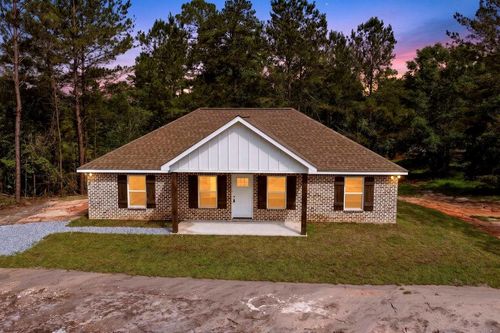 85 Bridlewood Dr, Poplarville, MS, 39470-7250 | Card Image