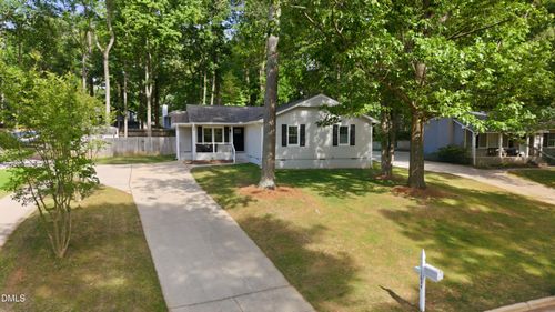 1634 Glengarry Dr, Cary, NC, 27511-5707 | Card Image