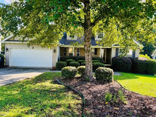 1012 Northlake Dr, Greenwood, SC, 29649-9302 | Card Image