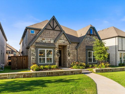 12556 Royal Oaks Ln, Farmers Branch, TX, 75234-4858 | Card Image