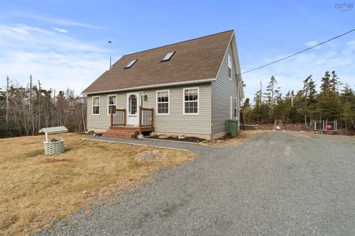 5 Osoogoone Lane, Clam Bay, NS, B0J2L0 | Card Image