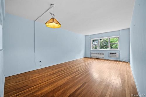 3d-3030 Johnson Avenue, New York, NY, 10463 | Card Image