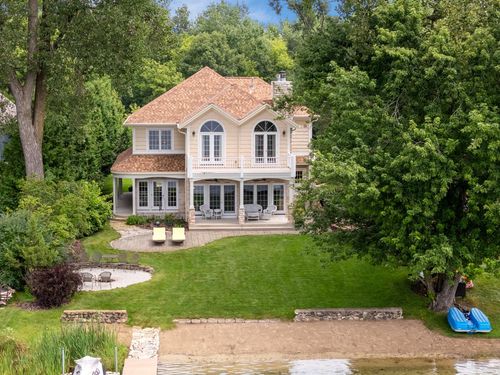 W377S4837 E Pretty Lake Road, OTTAWA, WI, 53118 | Card Image