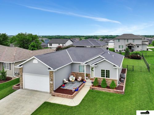 1015 Ridge Rd, Hickman, NE, 68372-1417 | Card Image