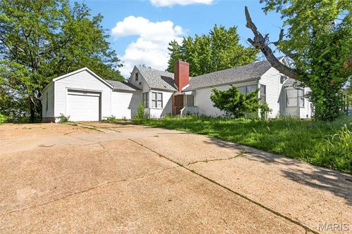765 N Main Street, St Clair, MO, 63077 | Card Image