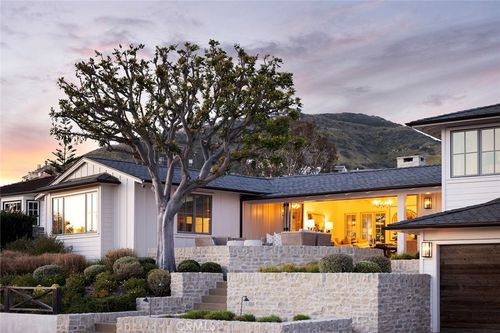 17 S Alta Mira Rd, Laguna Beach, CA, 92651-6713 | Card Image