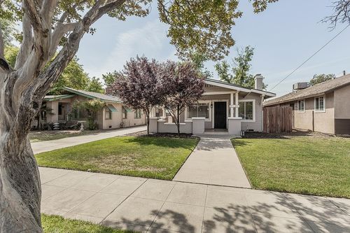 630 E Dudley Ave, Fresno, CA, 93728-3206 | Card Image