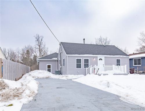 5347 Lake Ave, Orchard Park, NY, 14127-1042 | Card Image