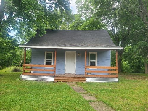 301 E Olive Street, McLeansboro, IL, 62859 | Card Image