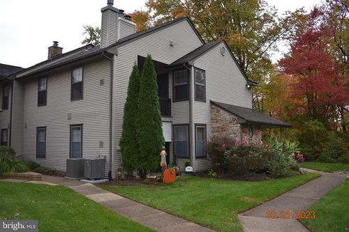 32 Basswood Ct, WARRINGTON, PA, 18976-2602 | Card Image