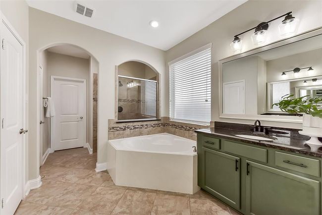 2610 Cedar Path Ln, House other with 4 bedrooms, 3 bathrooms and 2 parking in Conroe TX | Image 18
