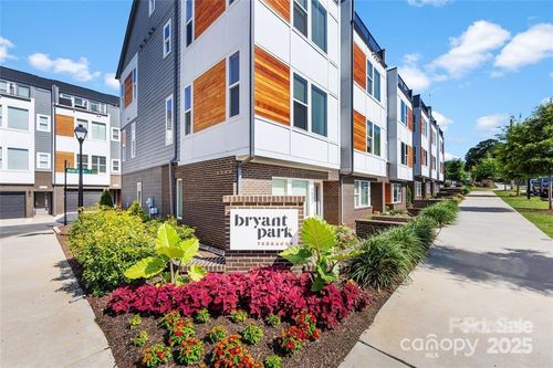 2130 Bryant Park Dr, Charlotte, NC, 28208-6090 | Card Image