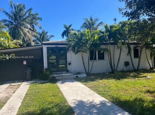 617 La Villa Dr, Miami Springs, FL, 33166-6029 | Card Image