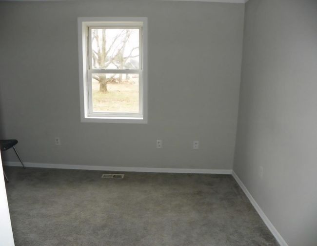 14213 Main St, House other with 3 bedrooms, 2 bathrooms and null parking in Moores Hill IN | Image 9