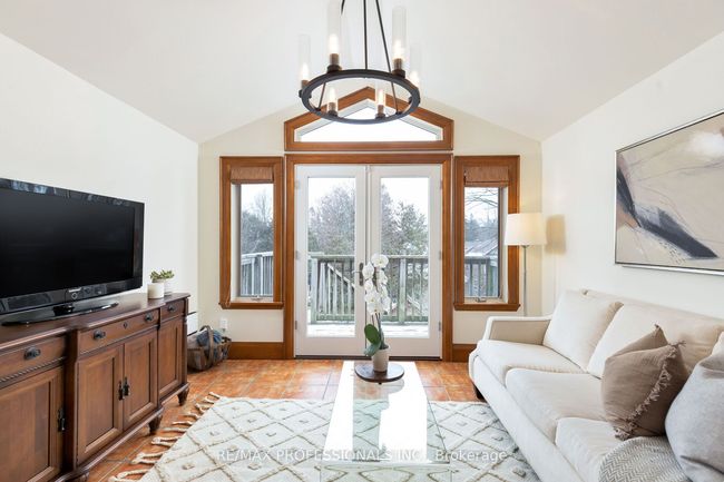 27 Larkin Ave, House other with 4 bedrooms, 2 bathrooms and null parking in Toronto ON | Image 17