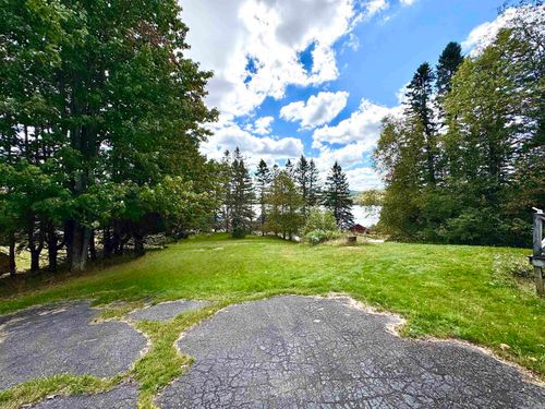 1999 N Main St, Pittsburg, NH, 03592-5525 | Card Image