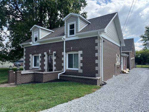 307 Pierce St, Whitestown, IN, 46075-9424 | Card Image