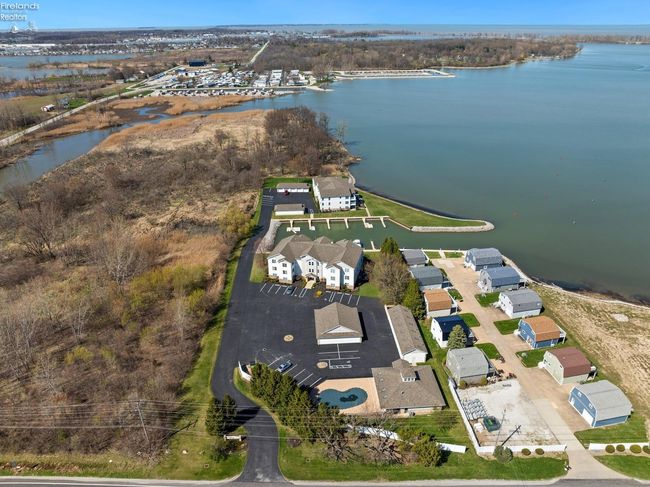 L3F - 6011 E Harbor Rd, Condo with 3 bedrooms, 2 bathrooms and 1 parking in Marblehead OH | Image 57