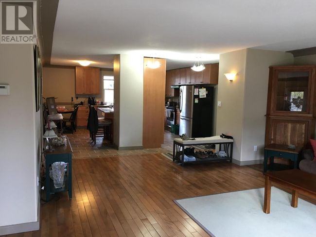 889 Elder Rd, House other with 3 bedrooms, 3 bathrooms and null parking in Kamloops BC | Image 11