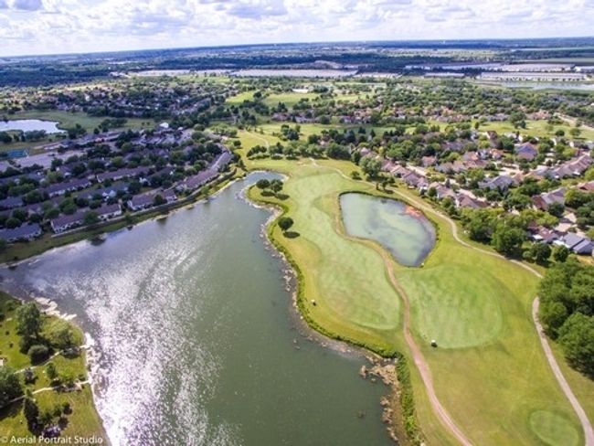 21513 W Douglas Ln, Condo with 3 bedrooms, 2 bathrooms and 2 parking in Plainfield IL | Image 28