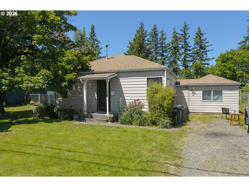 915 Ne 4th St, Gresham, OR, 97030-7438 | Card Image