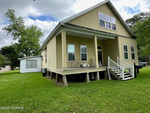 209 E Oak St, Abbeville, LA, 70510-3731 | Card Image
