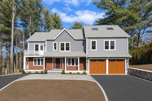 510 Common St, Walpole, MA, 02081-3133 | Card Image